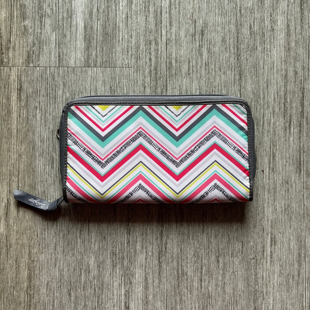 ✨ Thirty-One Gray/White/Pink/Teal Zigzag Pattern Accordion Pockets Coupon Keeper